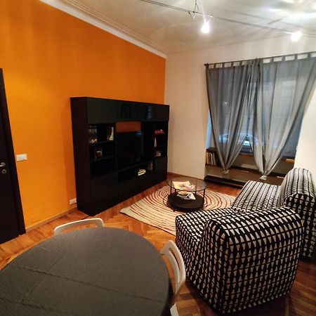 Bell'Appartamento In Cit Turin, Interamente Ristrutturato エクステリア 写真