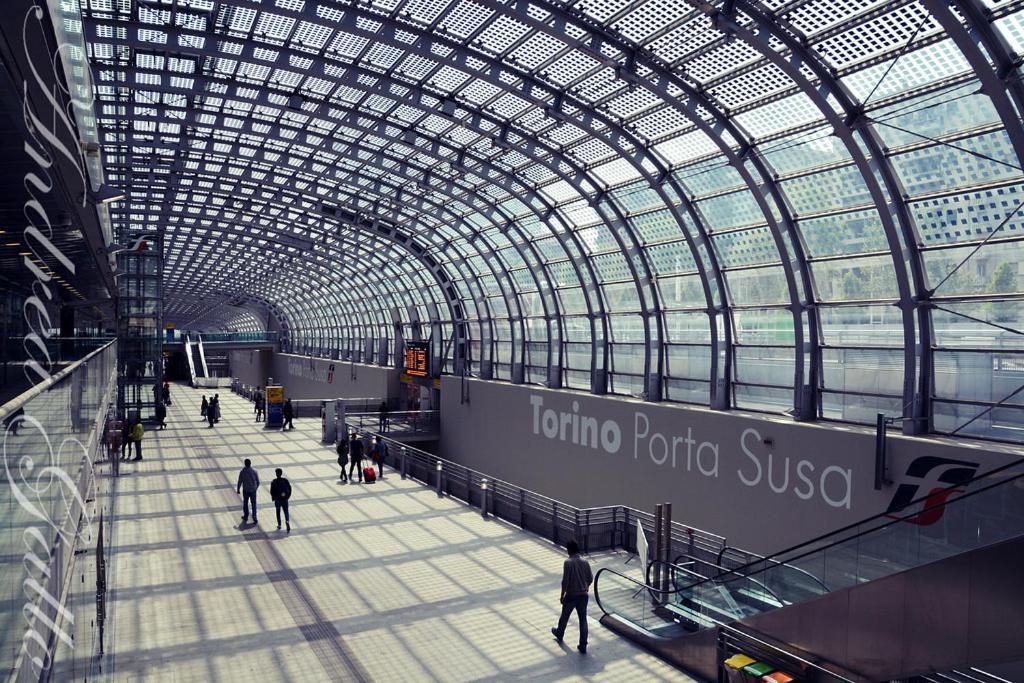 Bell'Appartamento In Cit Turin, Interamente Ristrutturato エクステリア 写真